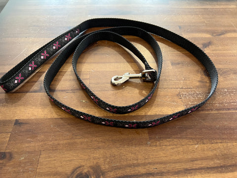 Dawg Tired Ribbon on Nylon 3/4” Leash