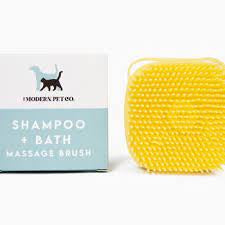 The Modern Pet Co. Super Suds Shampoo Brush